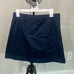 LandsEnd Uniform size 4 Skirt with shorts underneath. Never worn